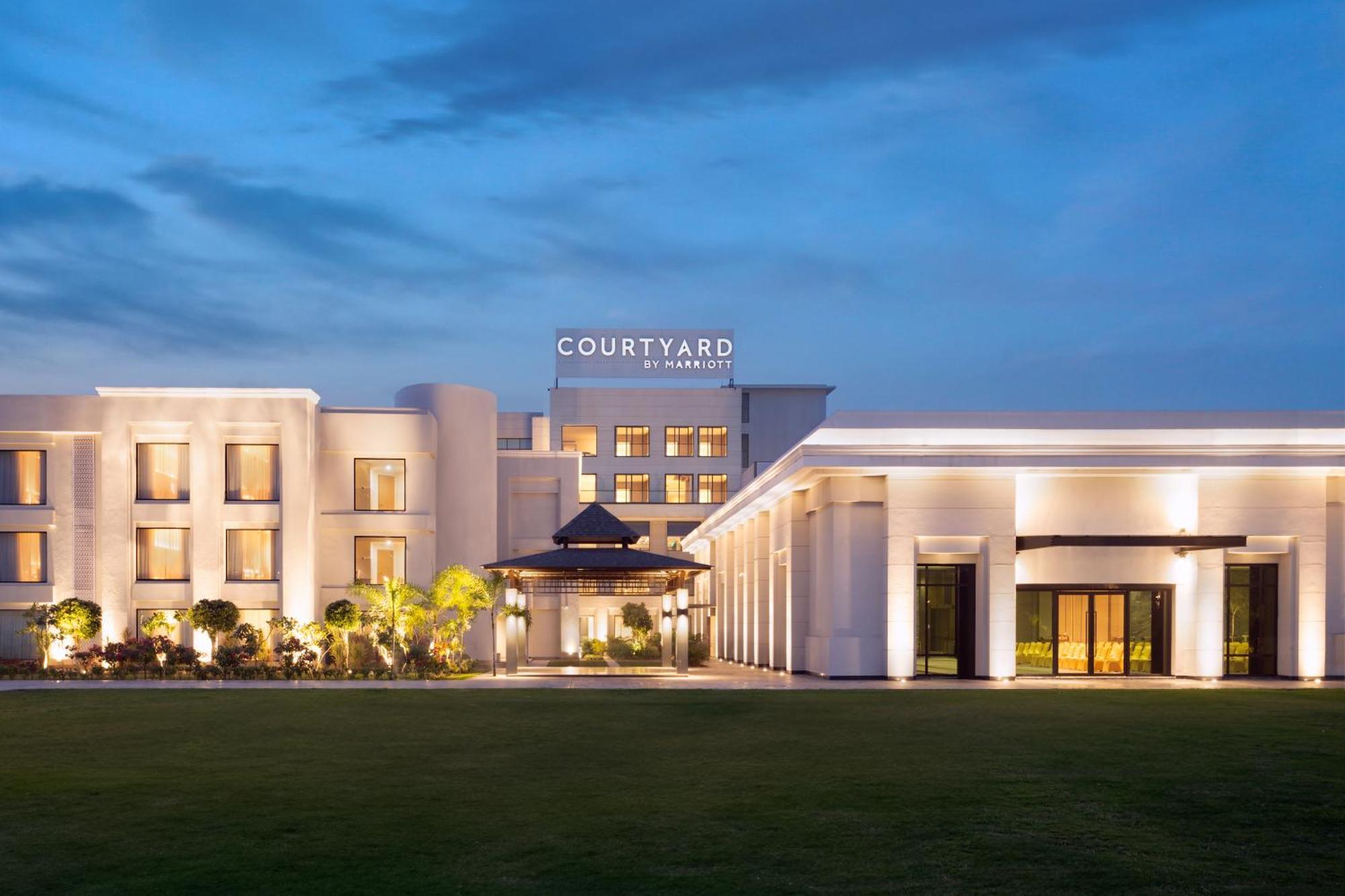 Hotel Courtyard By Marriott Gorakhpur Exterior foto